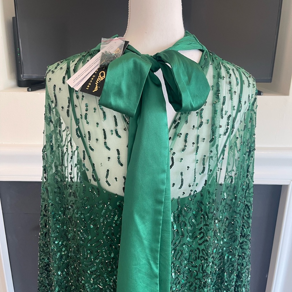 Alice + Olivia Zenon Embellished Tie-Neck Cape Mini Dress 
$1,495 NWT - Picture 4 of 11